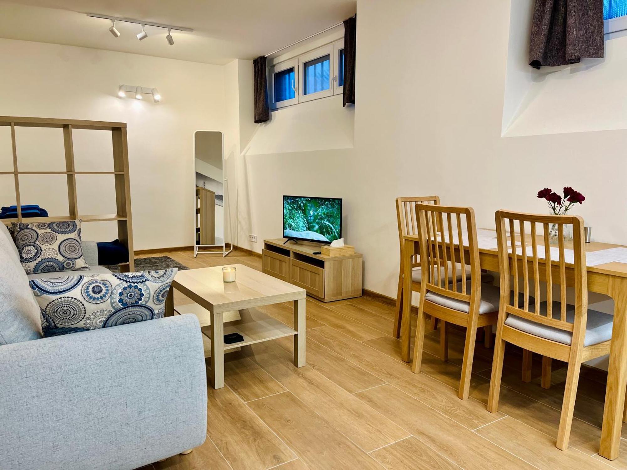 Pleasant Basement *